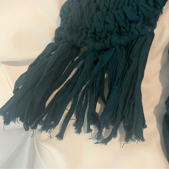 Free People Crochet Fringe Emerald Green Crop Sweater XS - Picture 12 of 15